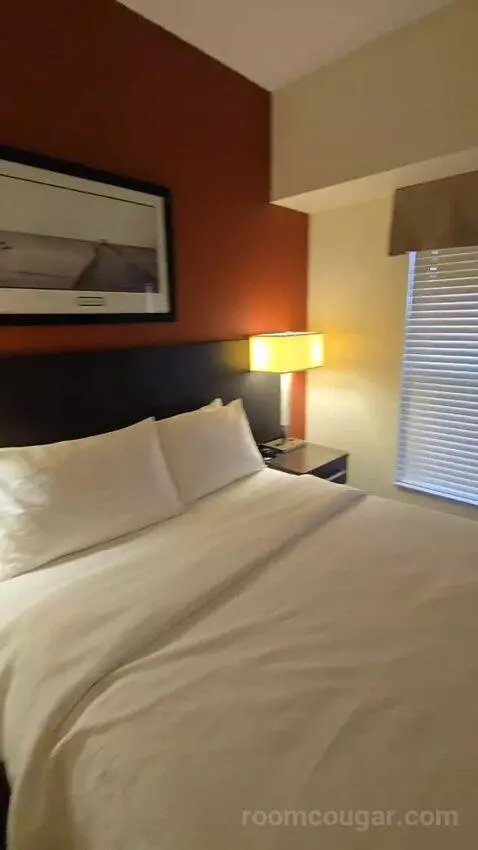Two-Bedroom Suite bed picture #7