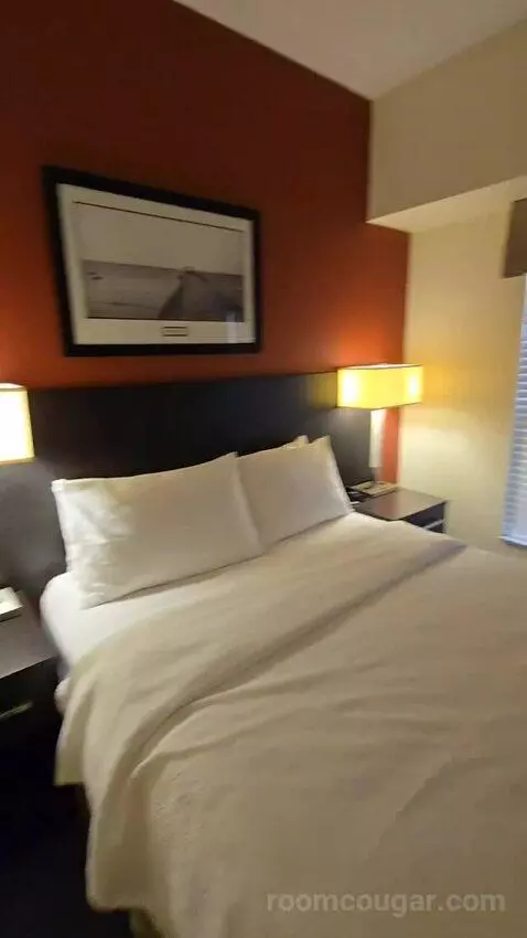 Two-Bedroom Suite bed picture #8