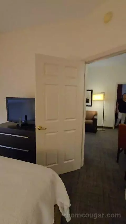 Two-Bedroom Suite bed picture #12