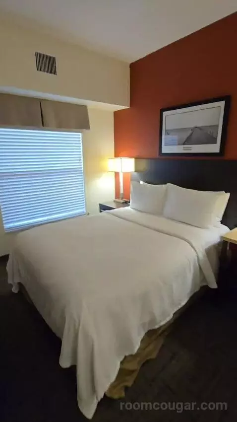 Two-Bedroom Suite bed picture #4