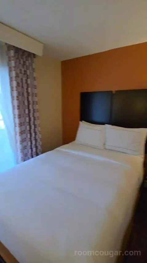 Double Room with Two Double Beds and Balcony (#505) bed picture #9