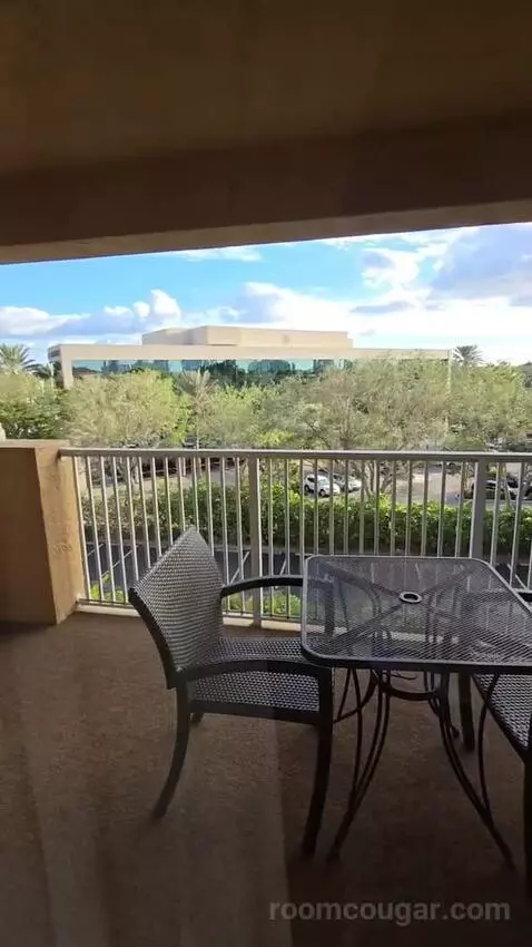 2 Double Beds Large Balcony Pool View (#512) view picture #1