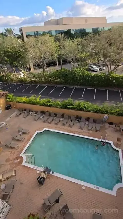 2 Double Beds Large Balcony Pool View (#512) view picture #12