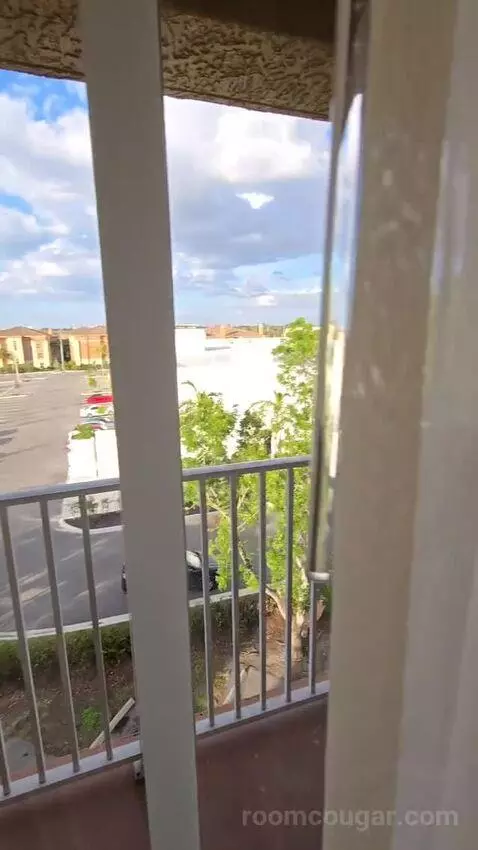 One-Bedroom King Suite with Balcony and Sofa Bed (#515) view picture #4