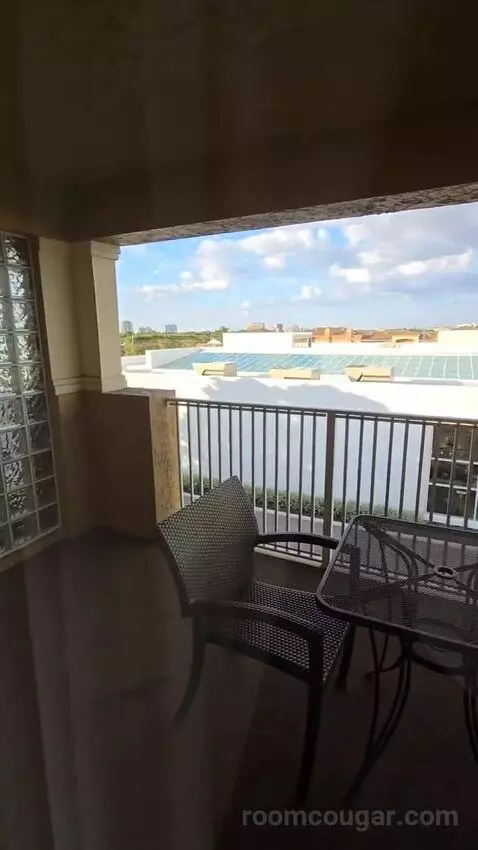 King Room with Large Balcony, Sofa Bed (#501) view picture #8