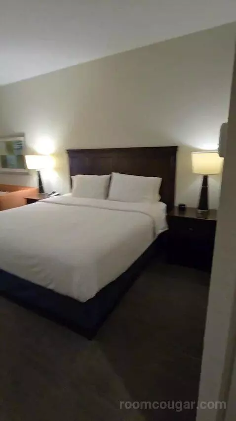 King Room (#109) bed picture #1