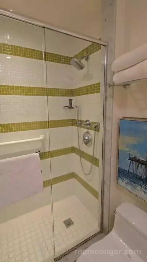 One-Bedroom Suite with Gulf View - Main Building (#409) bathroom picture #8