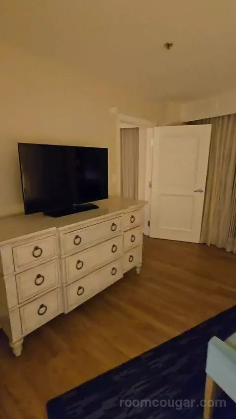 One-Bedroom Suite with Gulf View - Main Building (#409) bed picture #7