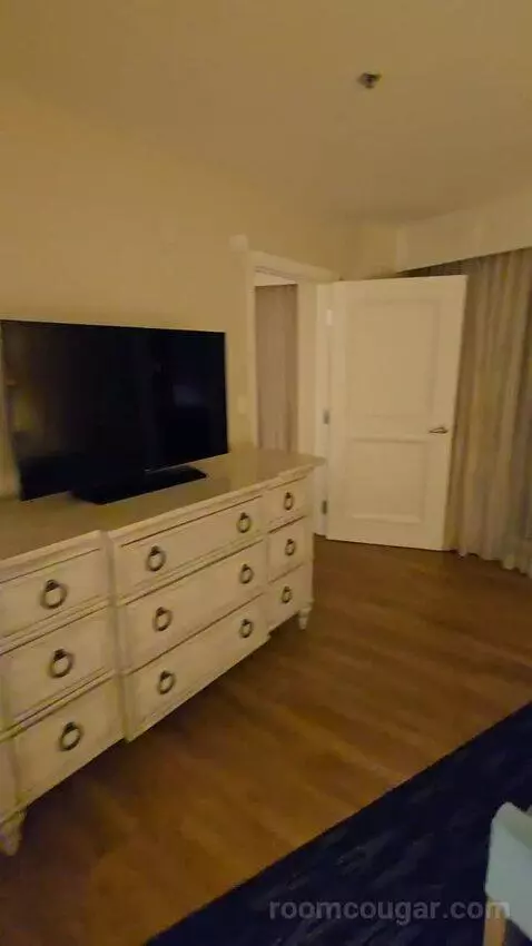 One-Bedroom Suite with Gulf View - Main Building (#409) bed picture #9