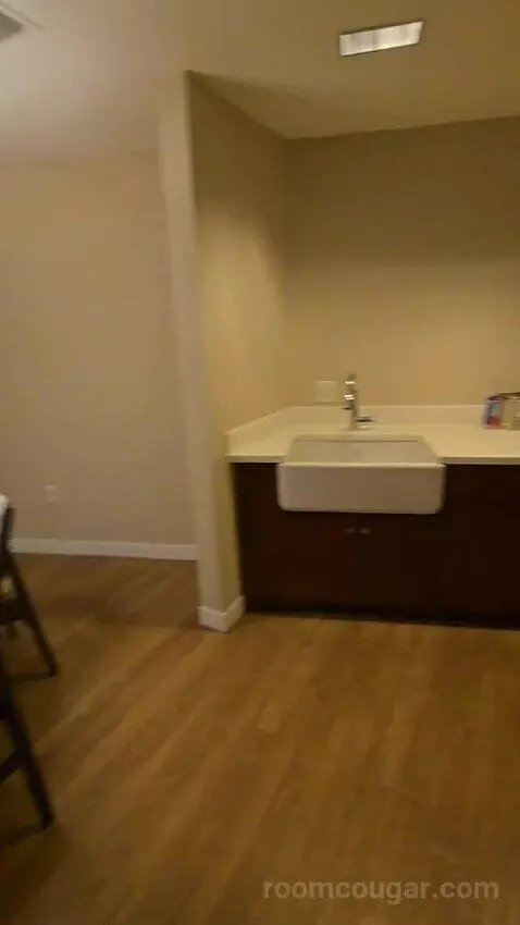 Two-Bedroom Suite with City View (#410) bathroom picture #10
