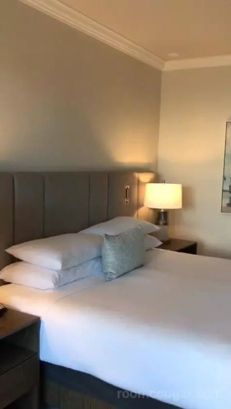 Cabana King (#136) bed picture #3