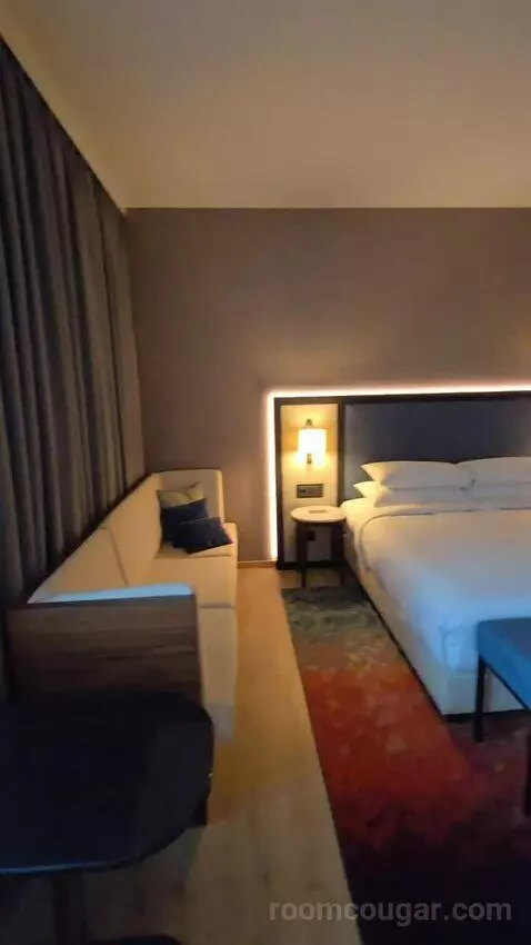 Superior Larger Guest Room, 1 King (#708) bed picture #3