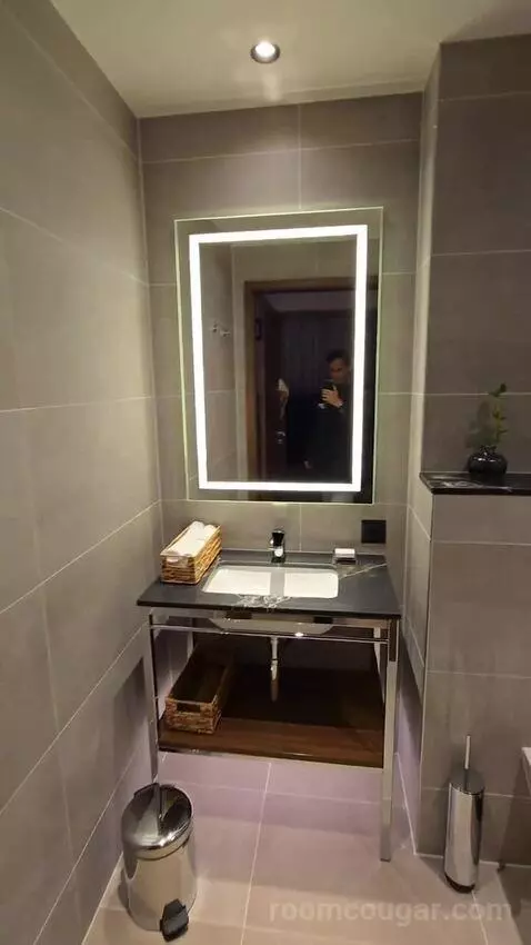 Sky View Terrace Suite, Signature Suite, 1 King (#1021) bathroom picture #11