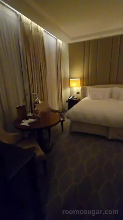 Superior King (#344) bed picture #1