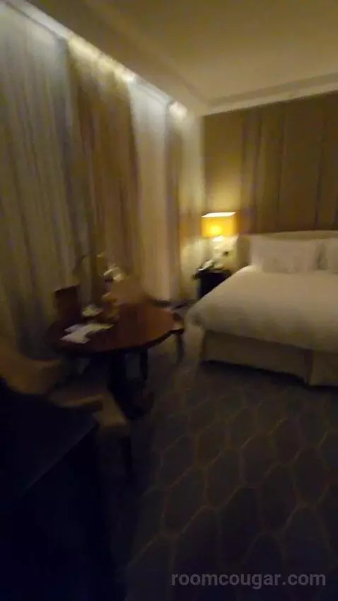 Superior King (#344) bed picture #2