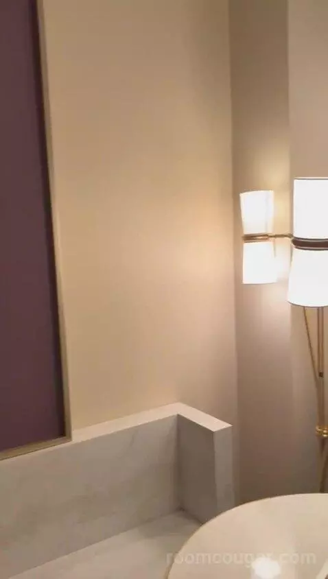 Deluxe Queen Room with Two Queen Beds and Strip View (#27354) bathroom picture #12