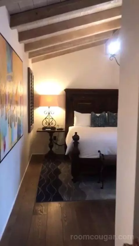 Rancho Valencia Resort and Spa Valencia King Suite review by gotravel
