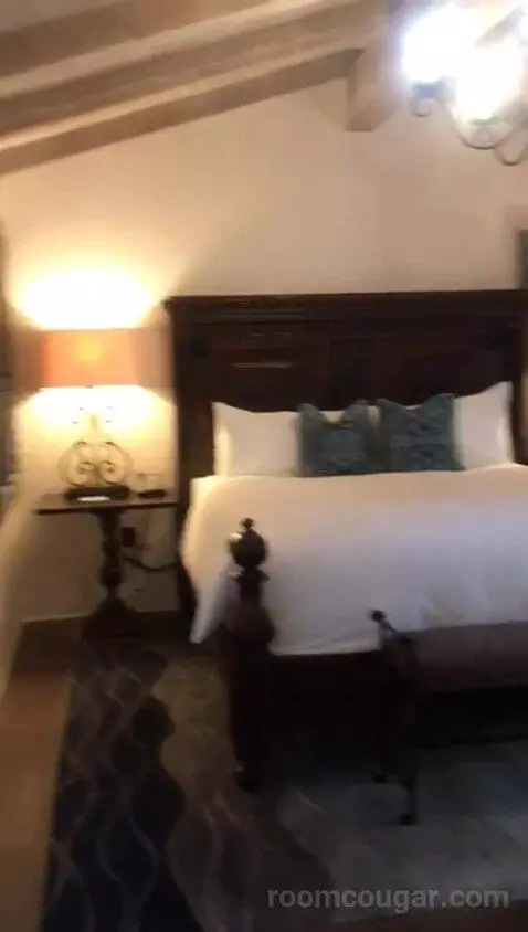 Valencia King Suite (#126) picture #15