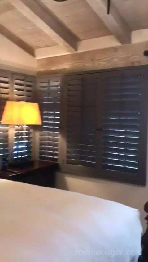 Valencia King Suite (#126) bed picture #12