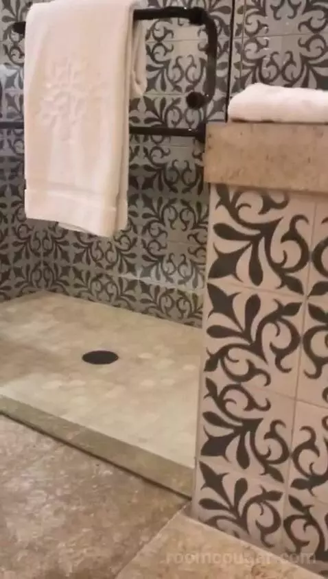 2 Queen Olive Grove Suite ADA (#110) bathroom picture #9