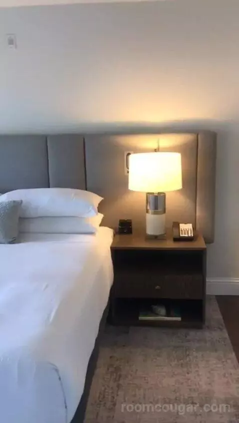 Del Mar Suite (#321) bed picture #2