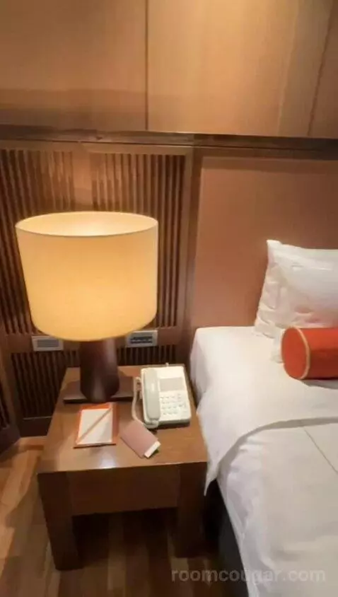 Superior Twin Room (#511) bed picture #1