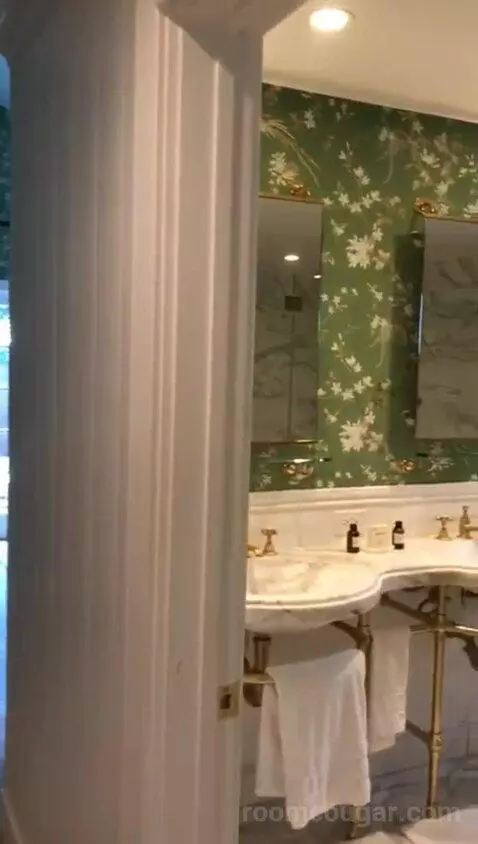 Cottage (Villa 101) bathroom picture #2