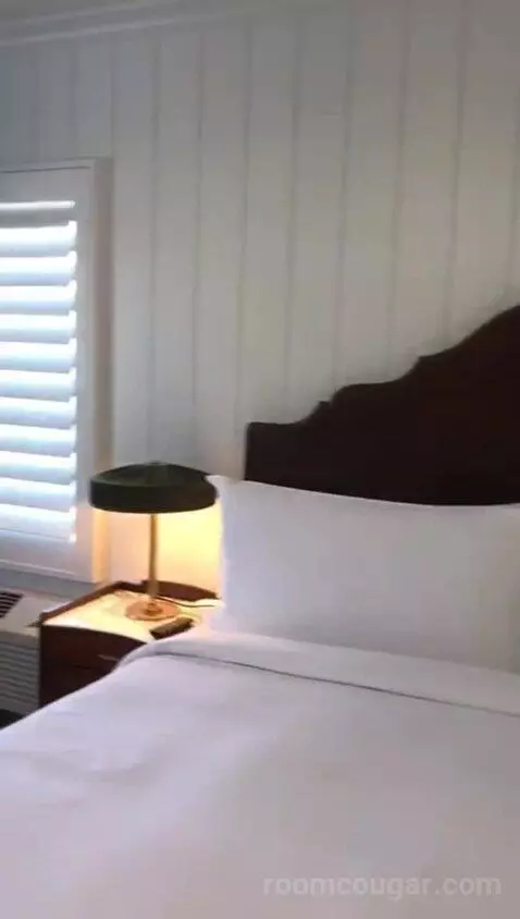 Premier King (#110) bed picture #6