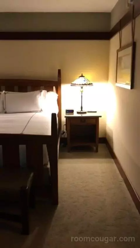 Makinson Suite (#521) bed picture #1