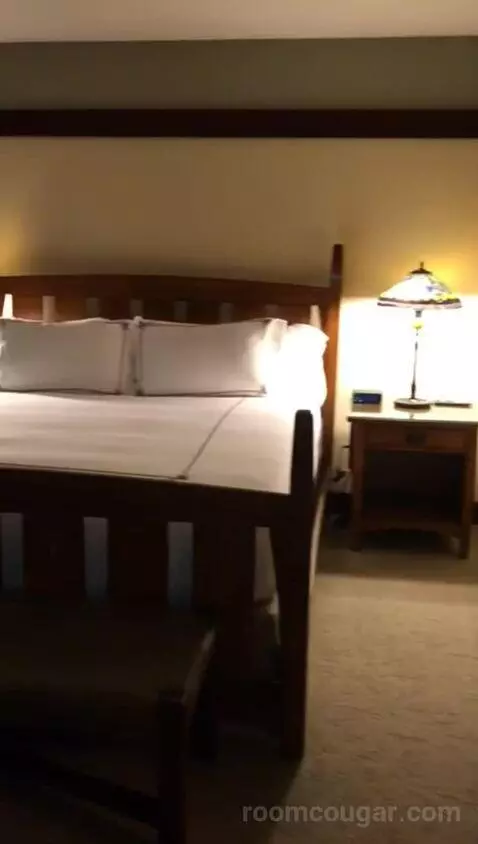 Makinson Suite (#521) bed picture #6