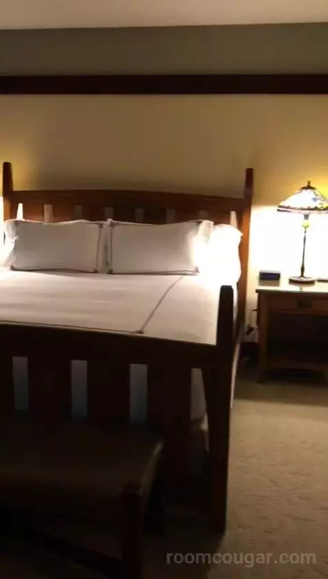 Makinson Suite (#521) bed picture #7