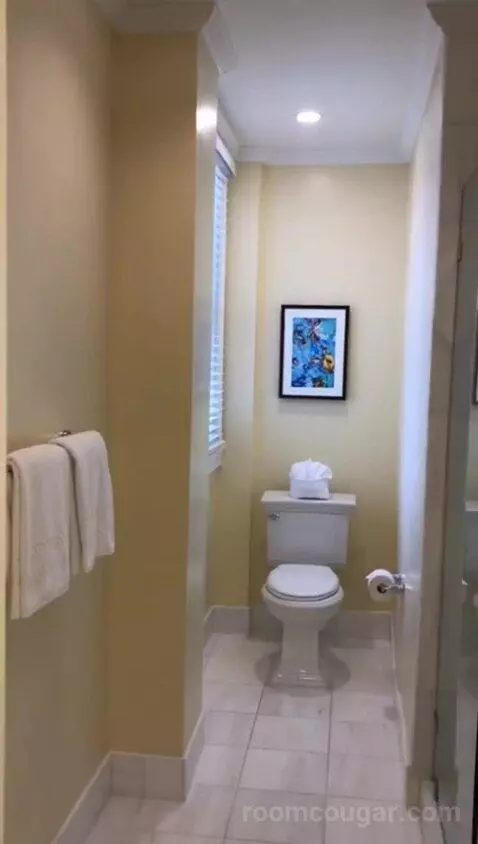 Ocean View Grande King (#414) bathroom picture #2