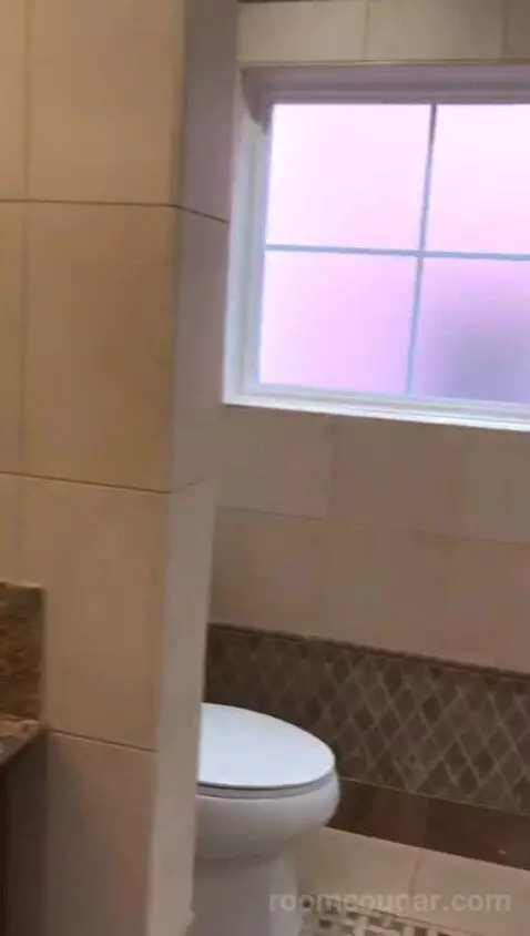 Classic King Suite with Ocean View (#205) bathroom picture #3
