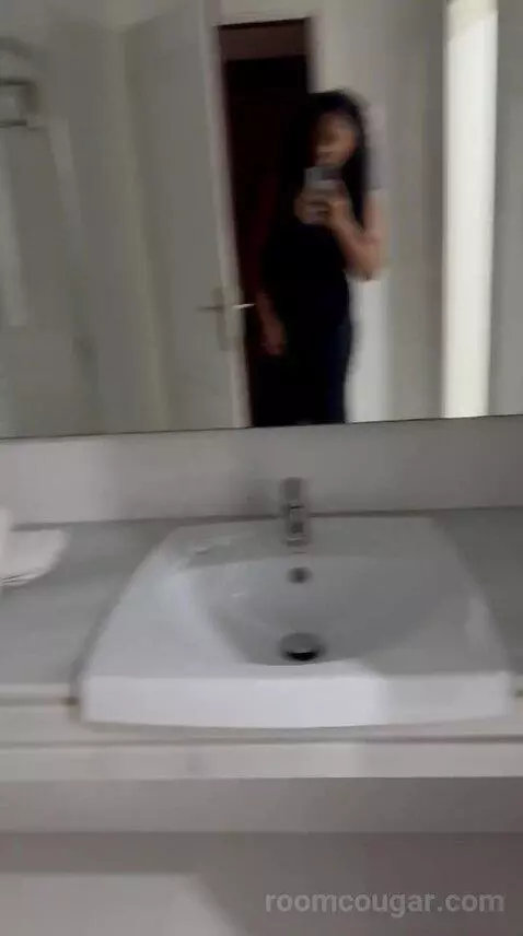 Suite (D) bathroom picture #7