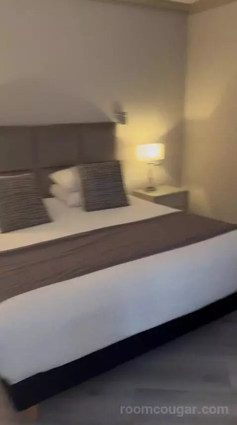 Deluxe Double Room with Balcony and Sea View bed picture #4