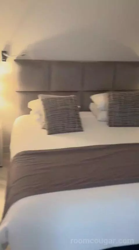 Deluxe Double Room with Balcony and Sea View bed picture #7