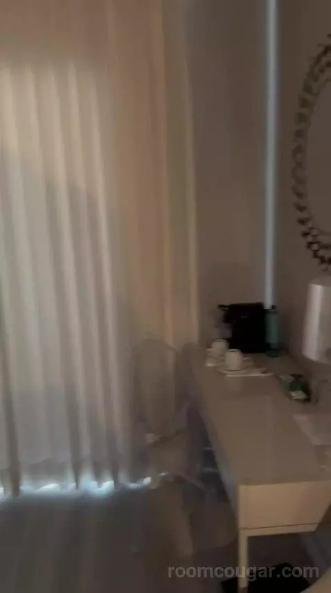 Deluxe Double Room with Balcony and Sea View bed picture #1