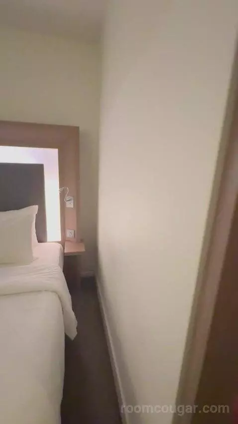Standard Room with Queen Size Bed (#603) picture #13
