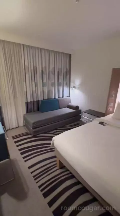 Standard Room with Queen Size Bed (#603) bed picture #9