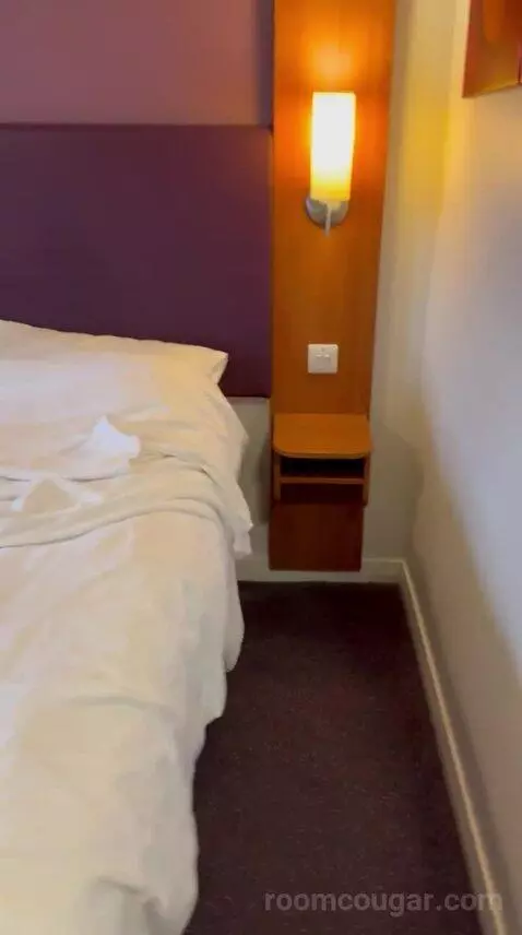 Standard (#205) bed picture #1