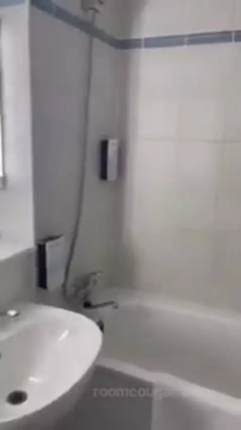 Double Room bathroom picture #5