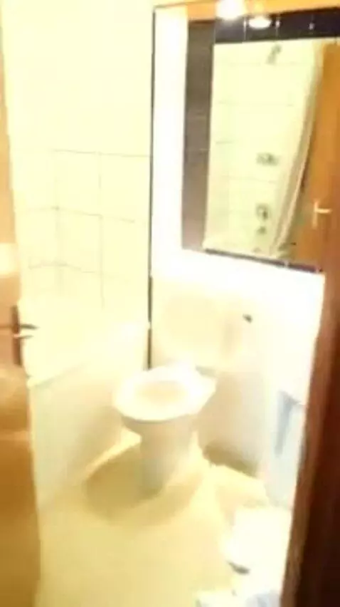 Standard bathroom picture #1