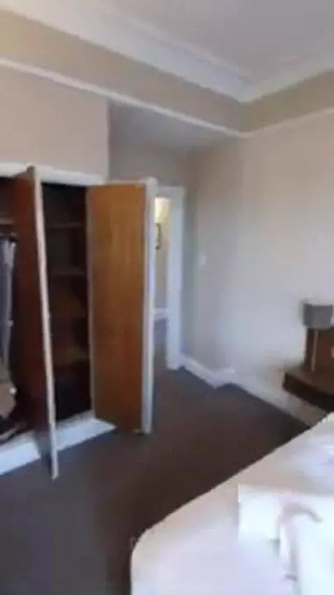 Executive Double Room bed picture #11