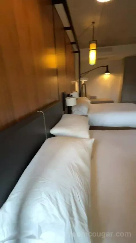 Premium Queen Room with Two Queen Beds (#528) bed picture #10