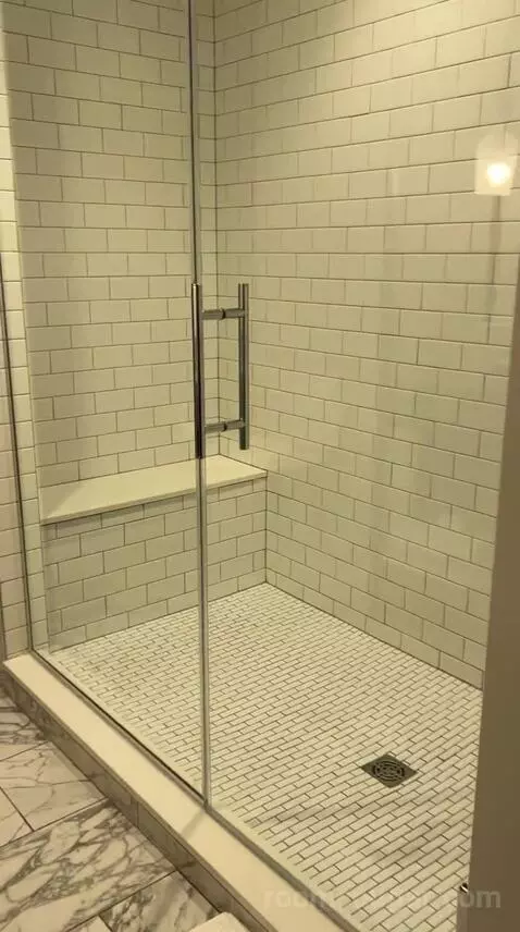 Premium Queen Room with Two Queen Beds (#528) bathroom picture #5