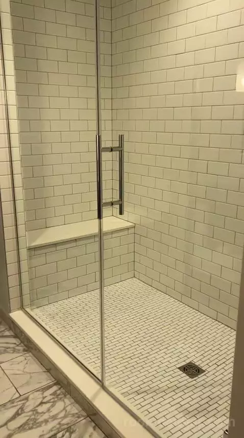 Premium Queen Room with Two Queen Beds (#528) bathroom picture #6