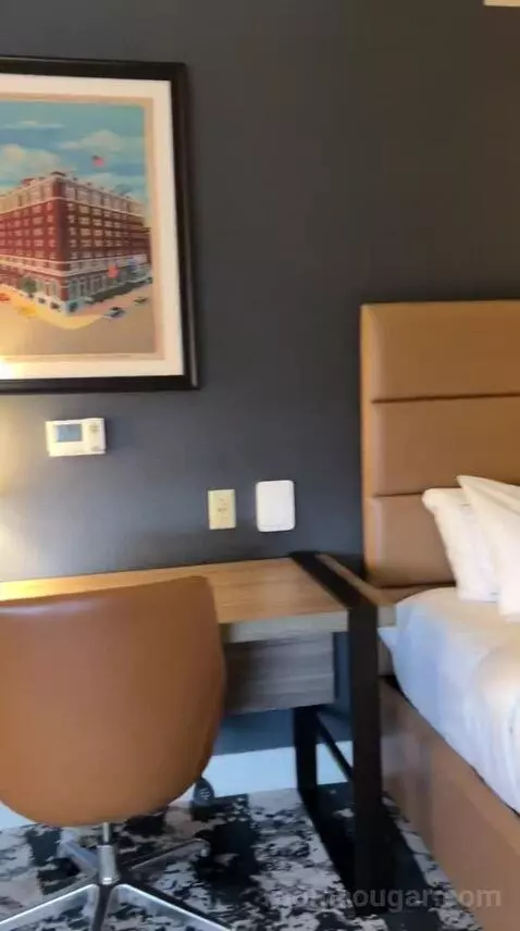 Deluxe Queen Room with Two Queen Beds (#617) bed picture #3