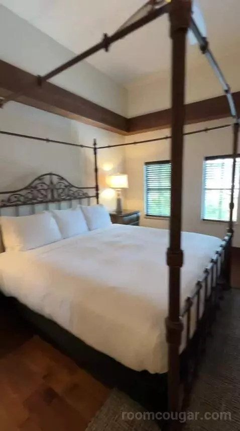 Two Story Villa (#304) bed picture #5