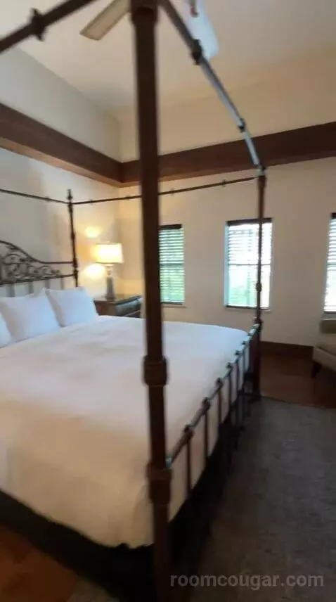 Two Story Villa (#304) bed picture #7