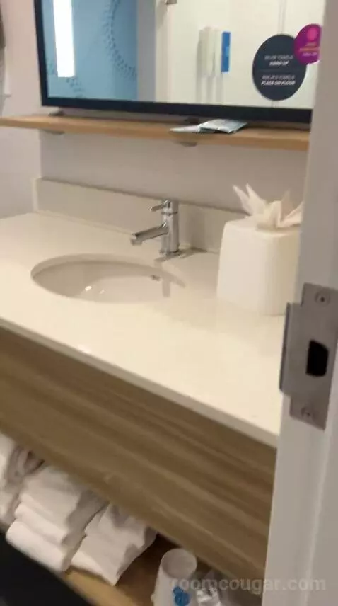Double Room with Two Double Beds (#609) bathroom picture #6